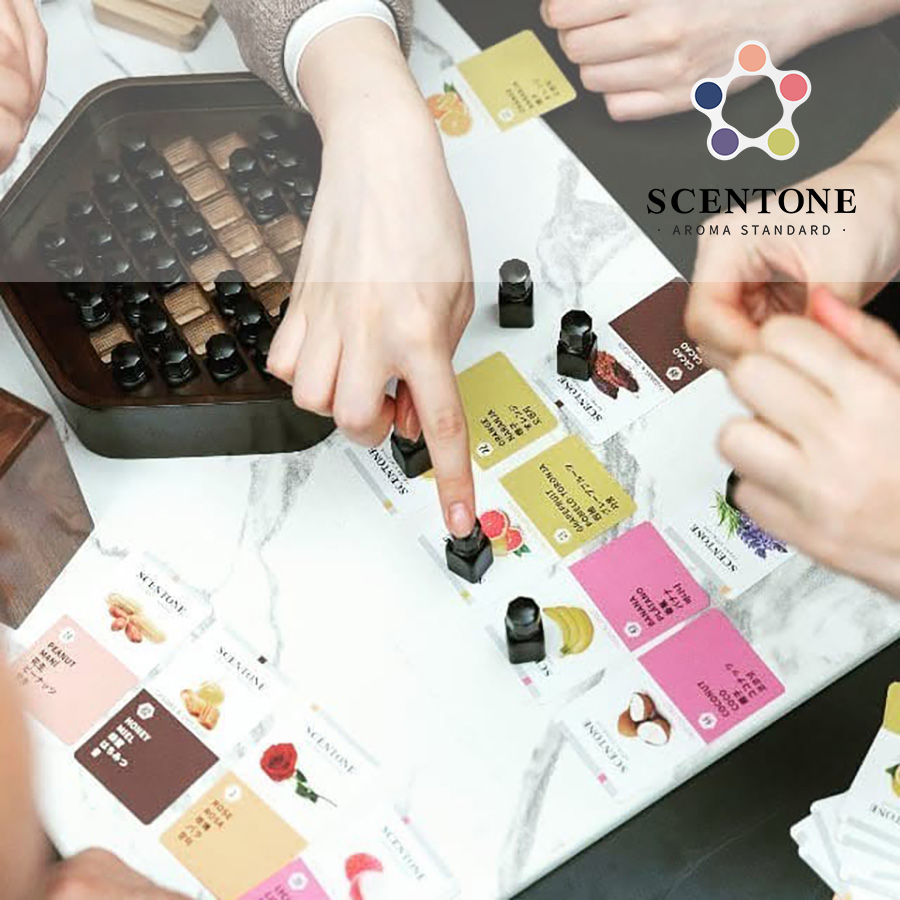 Chuong-trinh-hoc-Chuyen-gia-huong-vi-SCENTONE-900x900